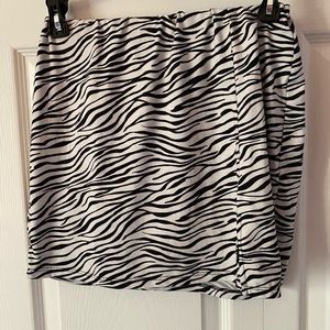 zebra print mini skirt